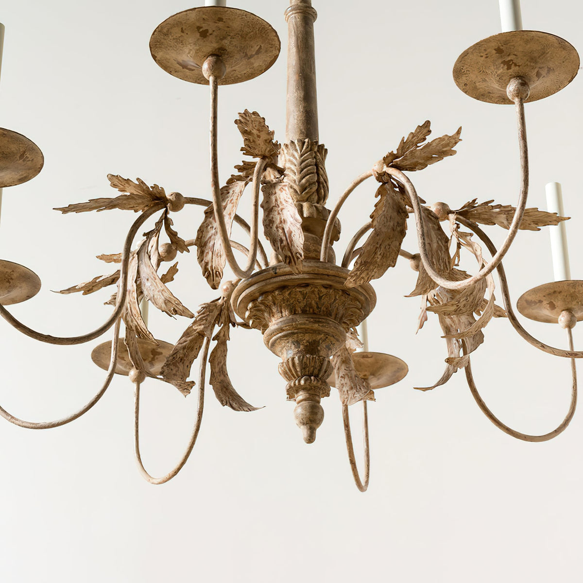 bonbon-short-chandelier