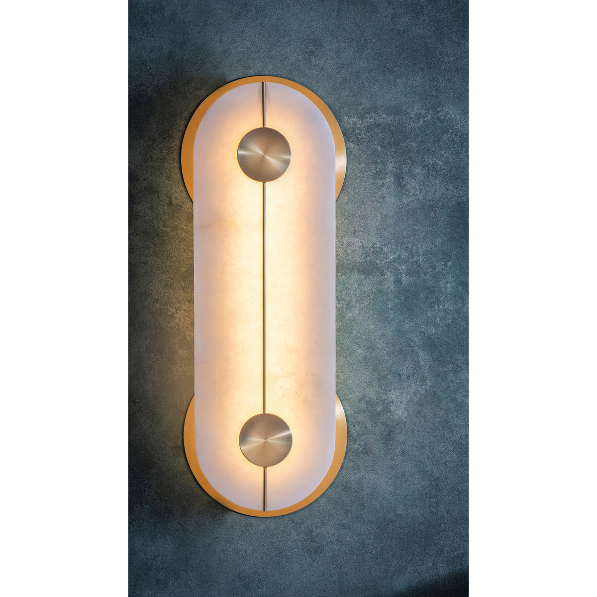 brace-wall-lamp