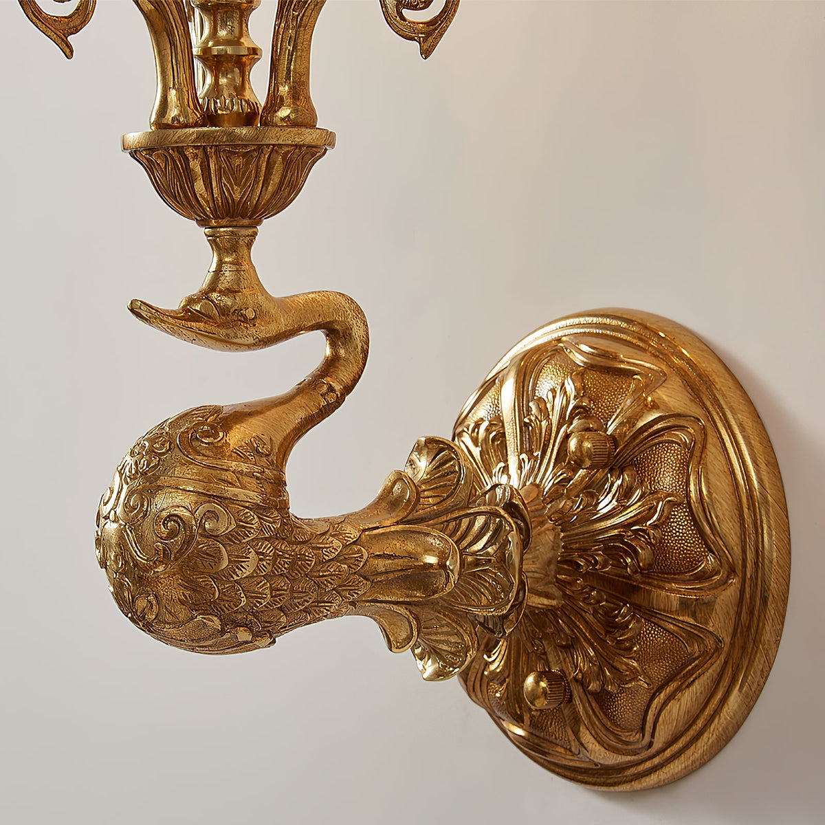 brad-palace-wall-lamp