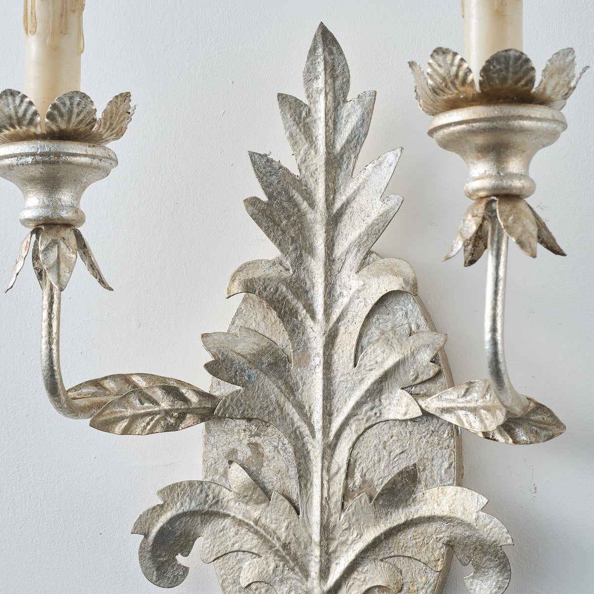 branch-leaf-wall-lamp