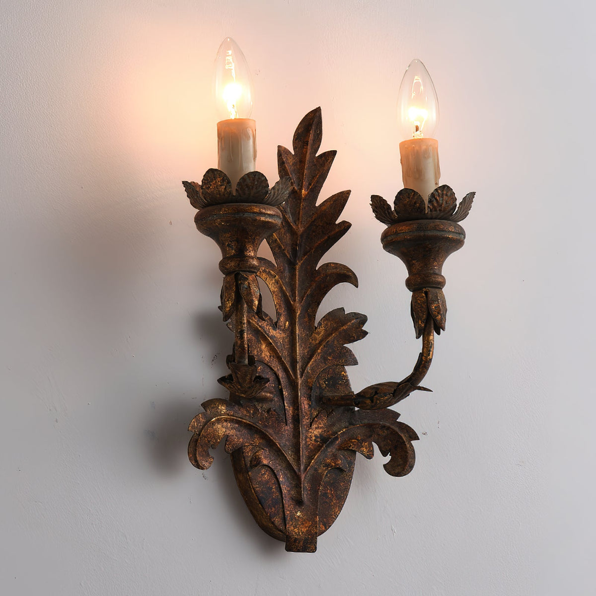 branch-leaf-wall-lamp