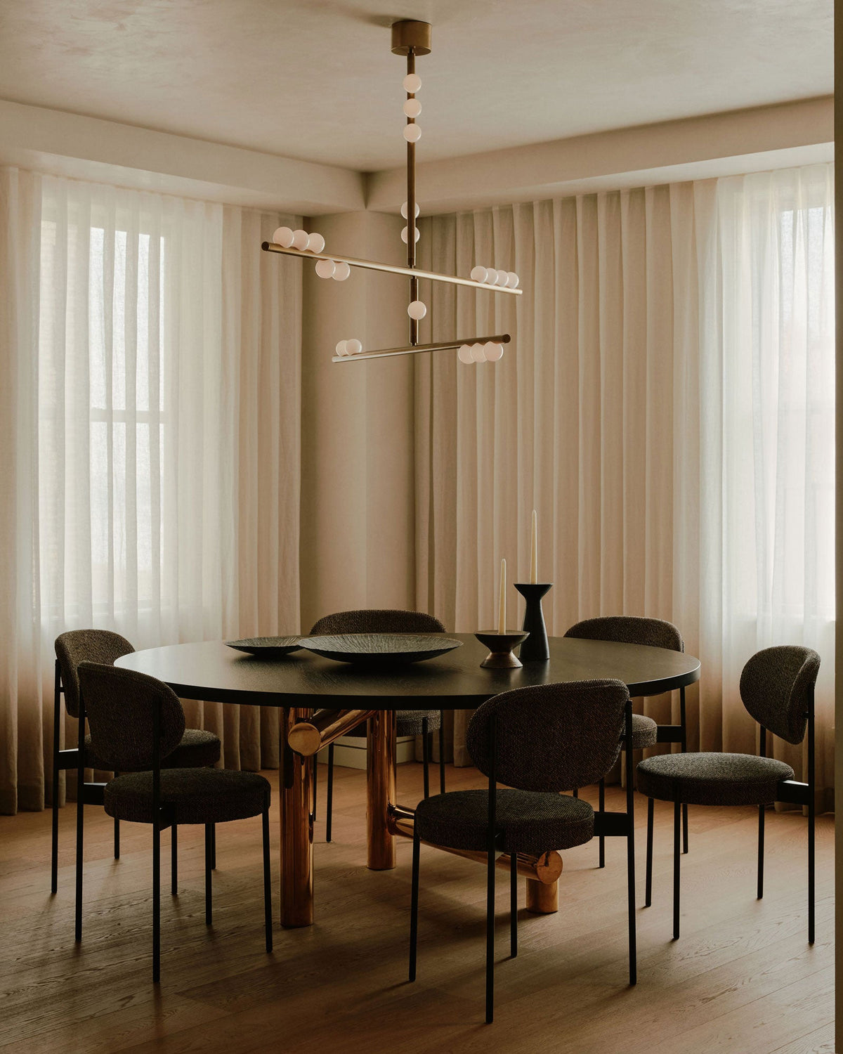 diy-luminous-cascade-chandelier