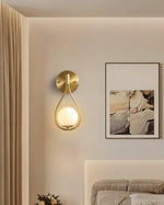 brass-vanity-wall-lamp