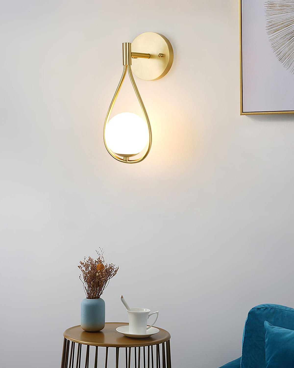 brass-vanity-wall-lamp