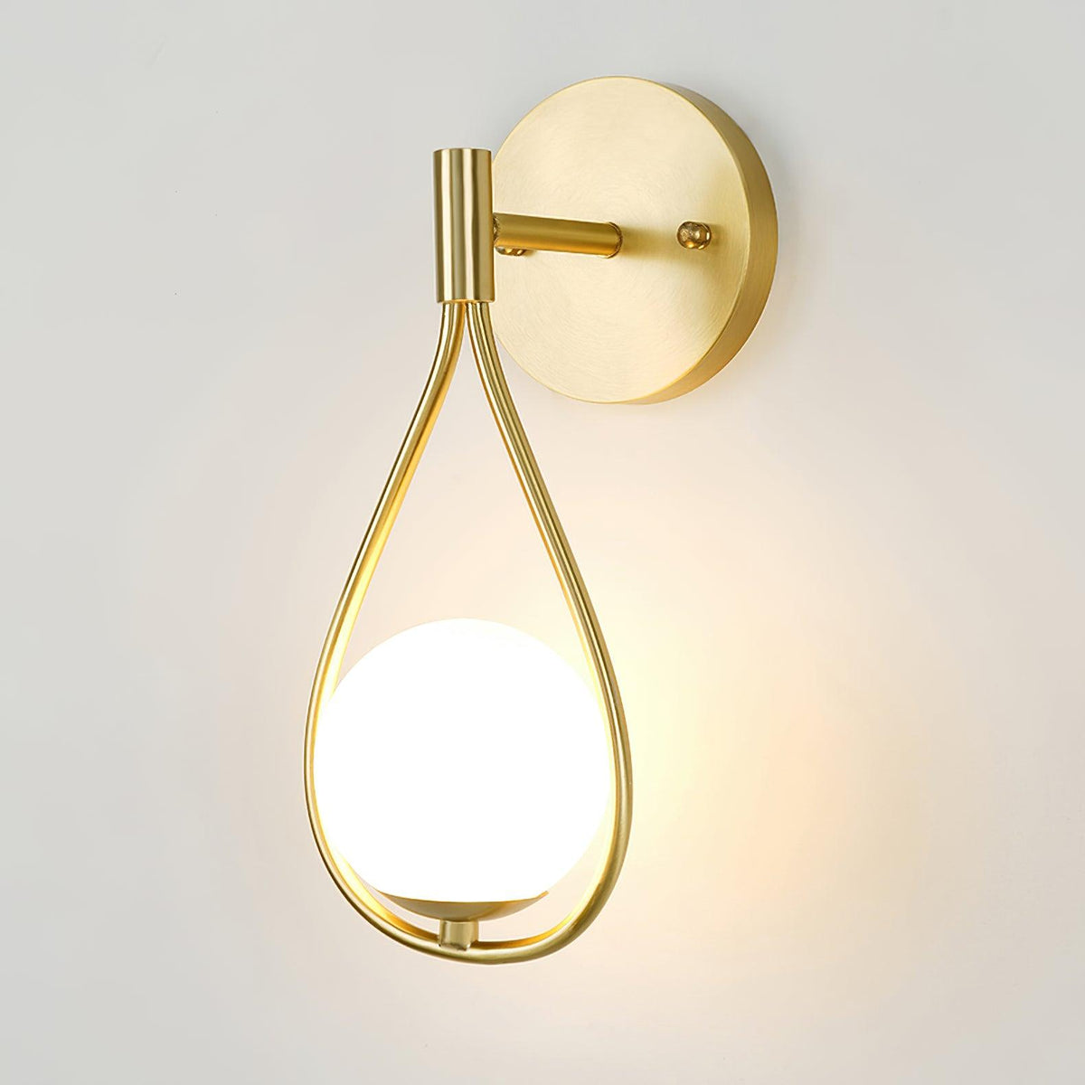 brass-vanity-wall-lamp