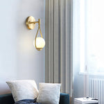 brass-vanity-wall-lamp