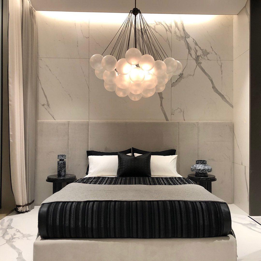bubble-balloon-chandelier