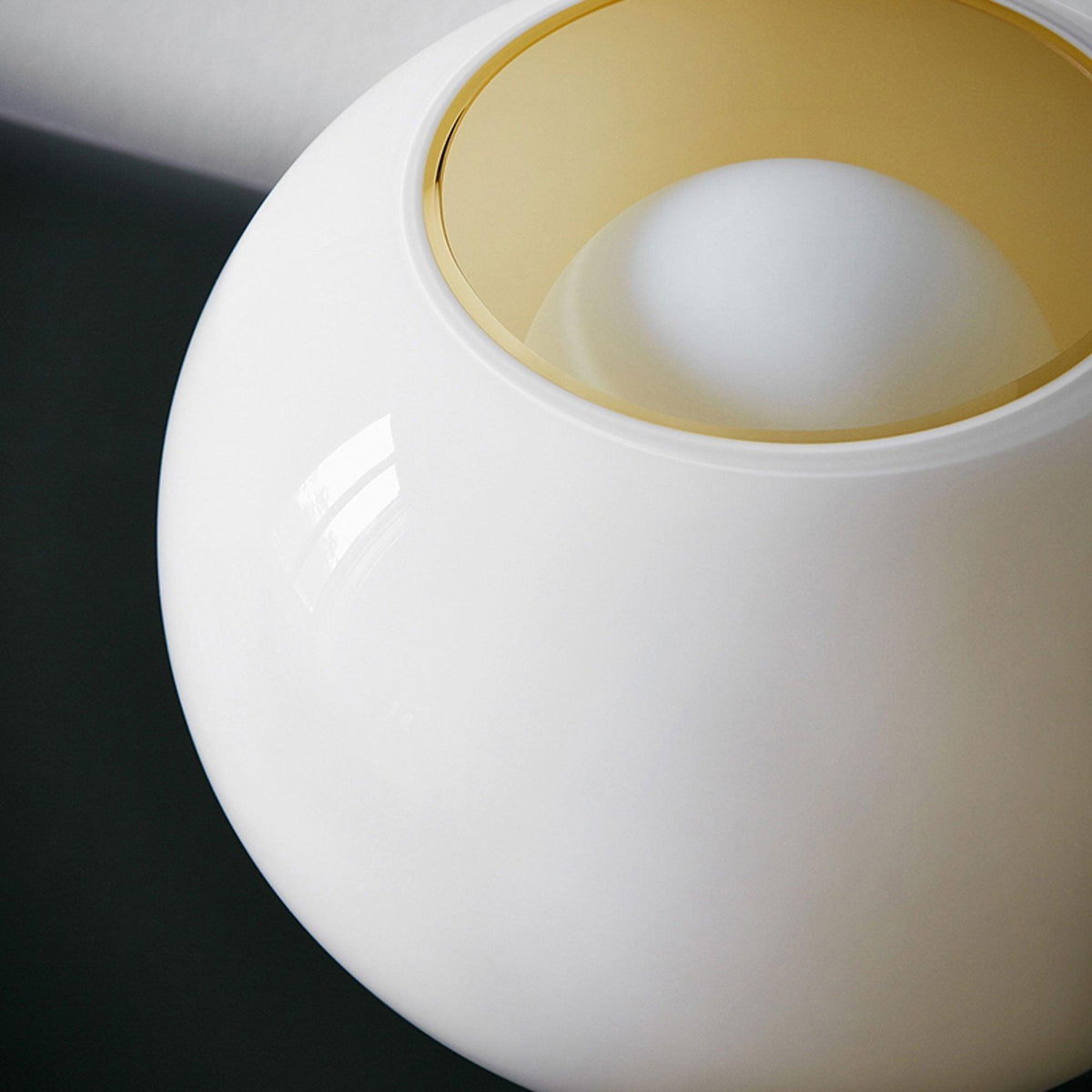 buds-table-lamp