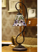 cal-lighting-cotulla-tiffany-table-lamp