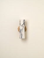 calla-wall-lamp