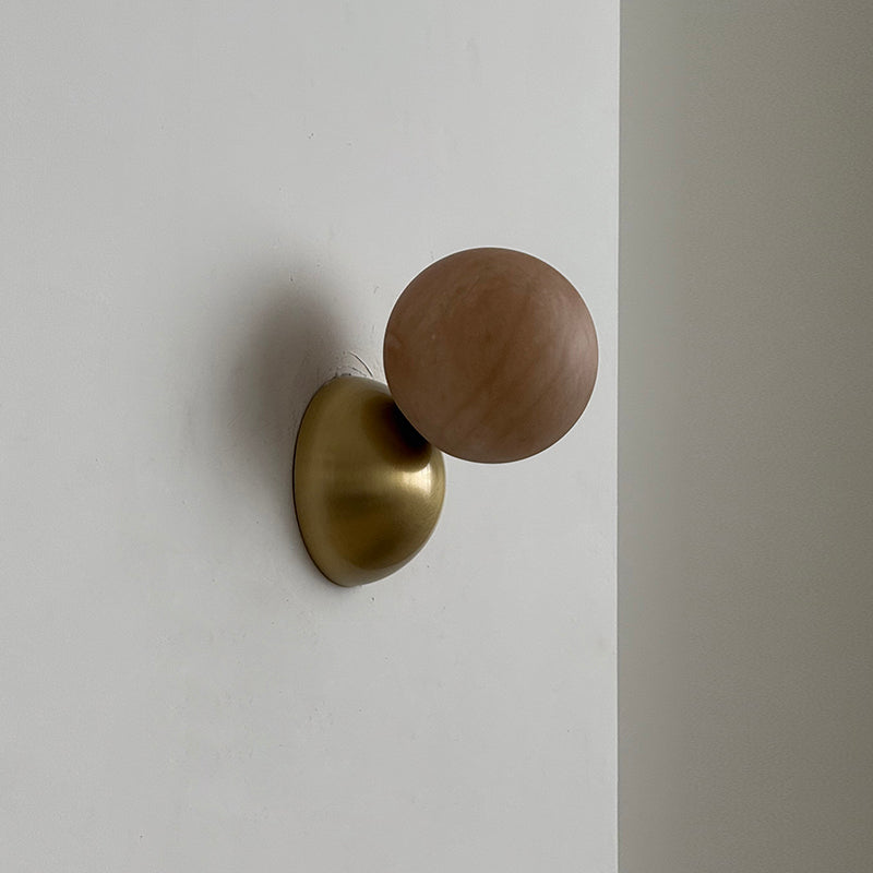 callisto-eclipse-wall-lamp