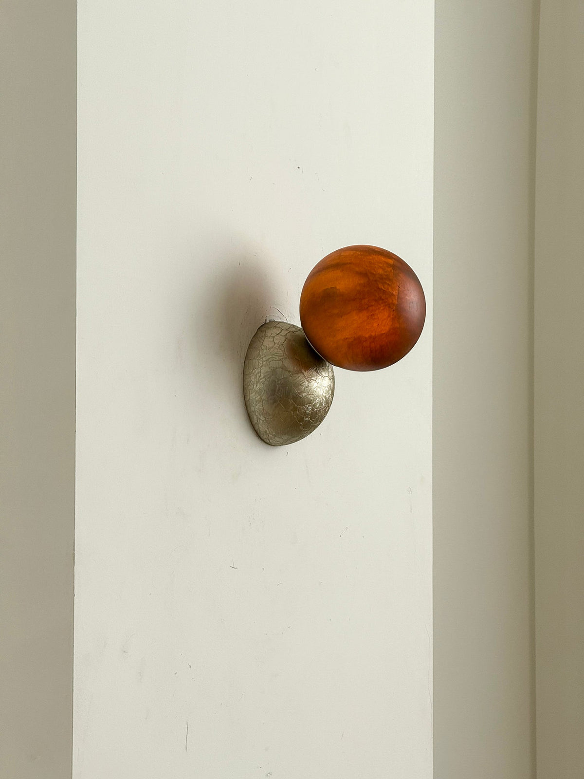 callisto-eclipse-wall-lamp