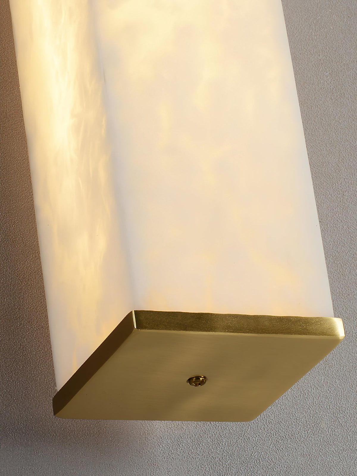 callisto-sconce