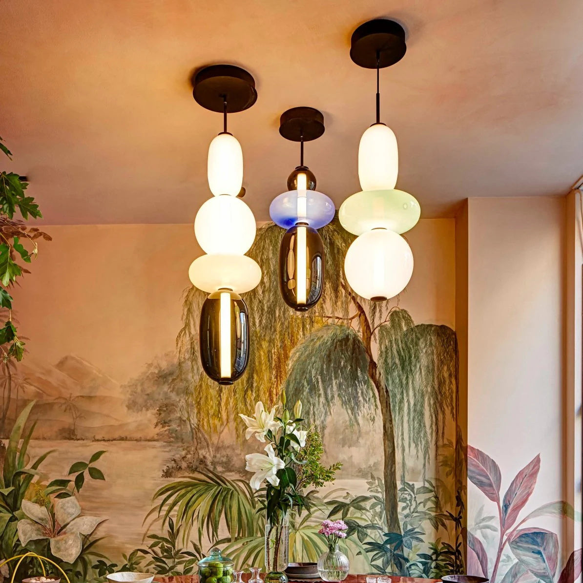 stained-glass-pendant-lamp