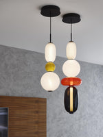 stained-glass-pendant-lamp
