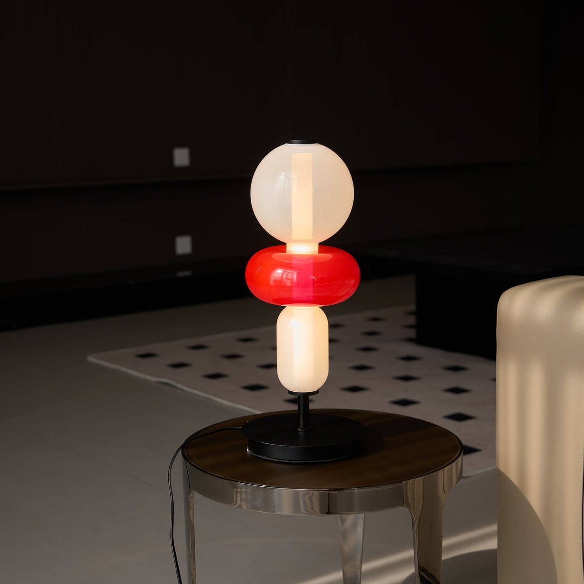 stained-glass-table-lamp
