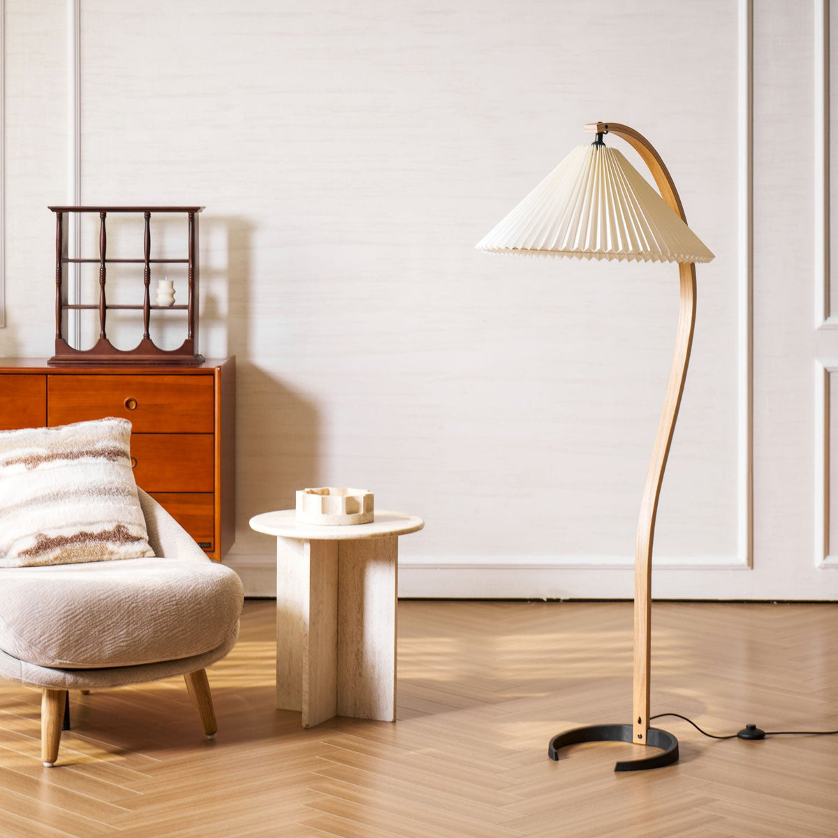 caprani-floor-lamp