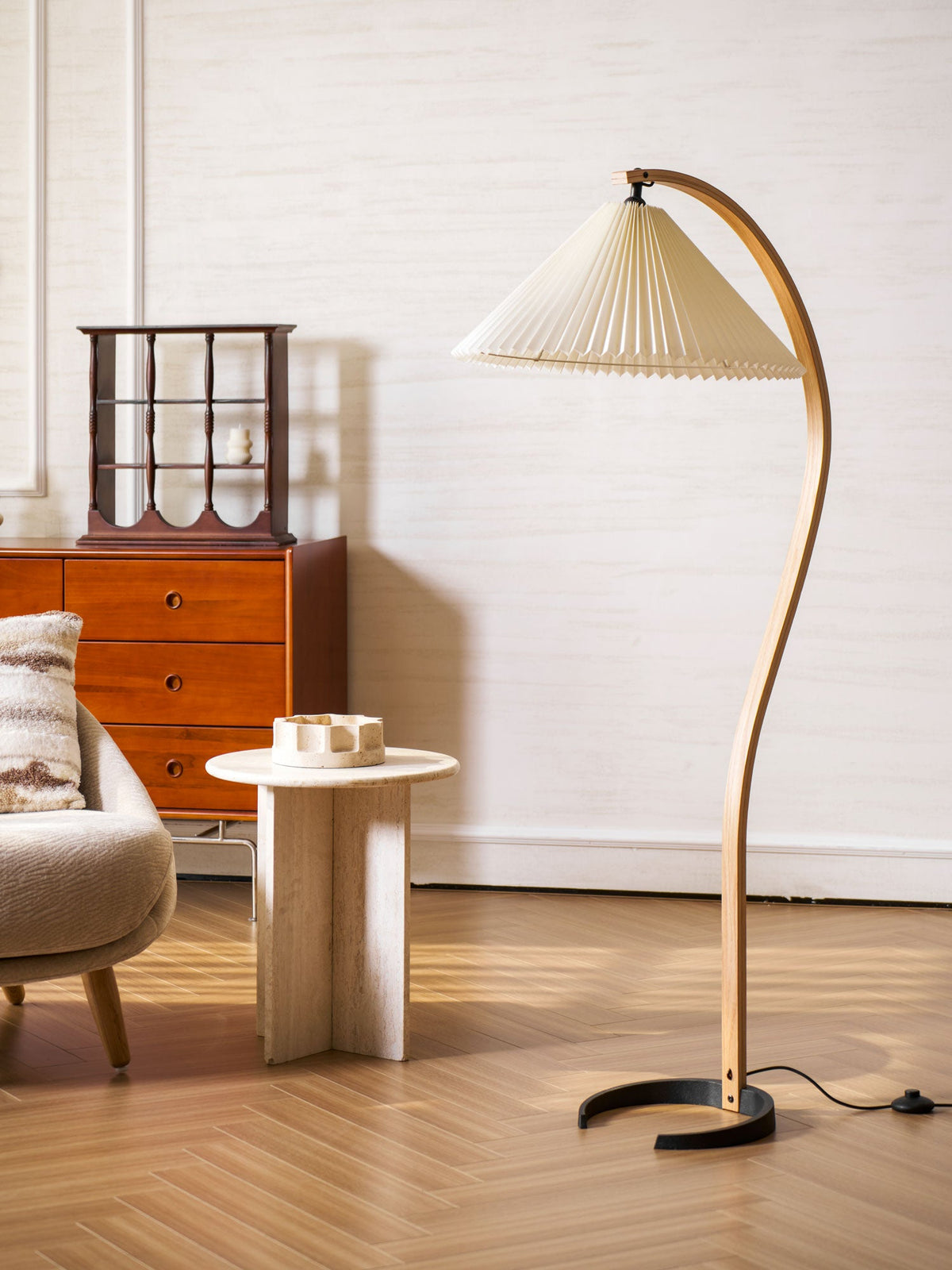 caprani-floor-lamp