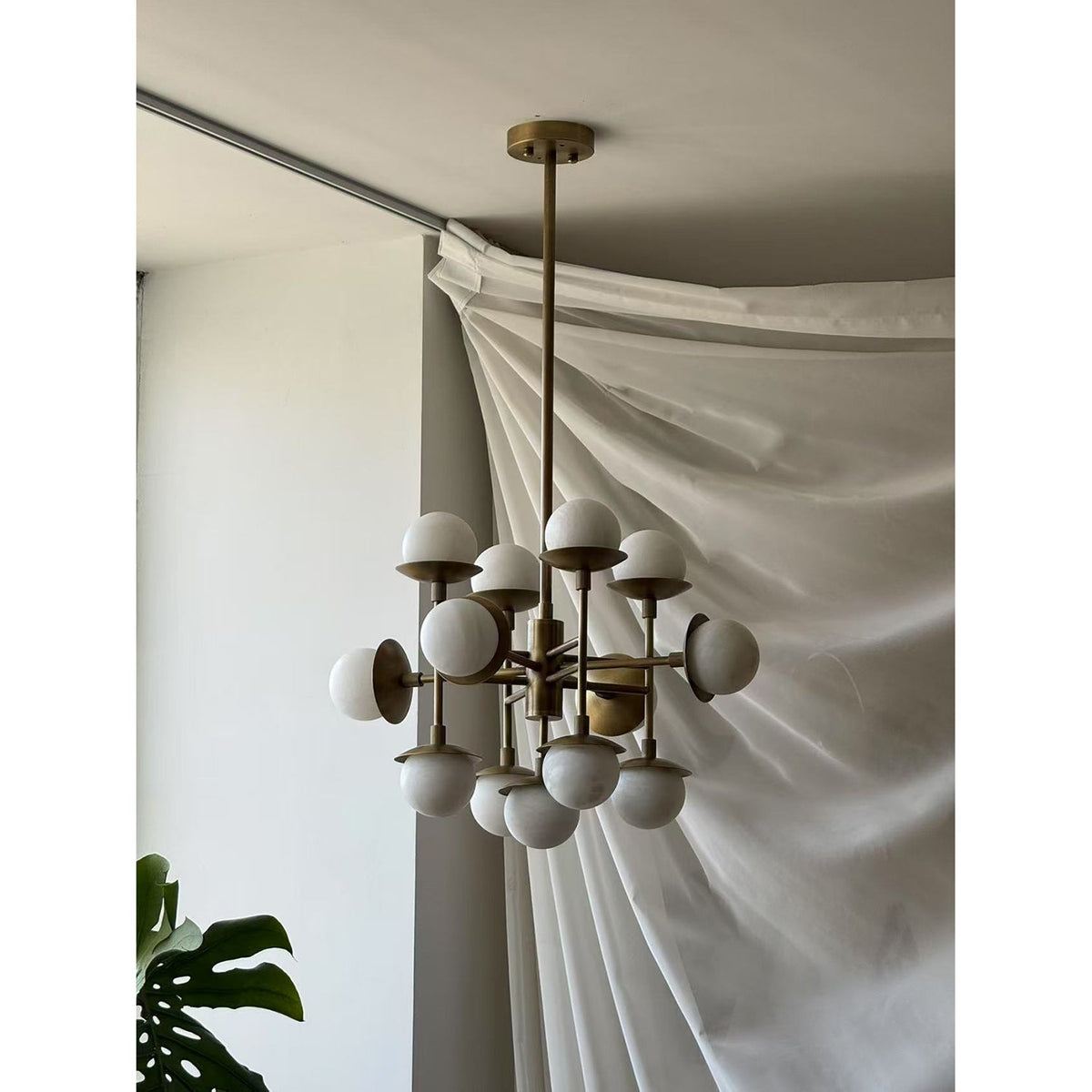 cara-alabaster-chandelier