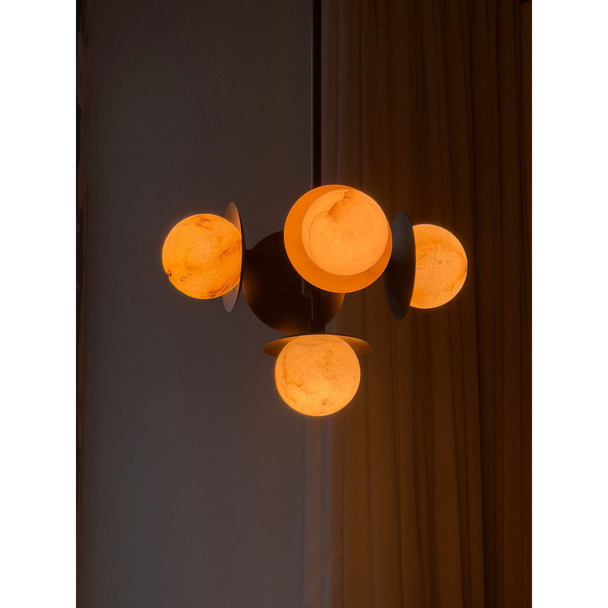cara-alabaster-chandelier