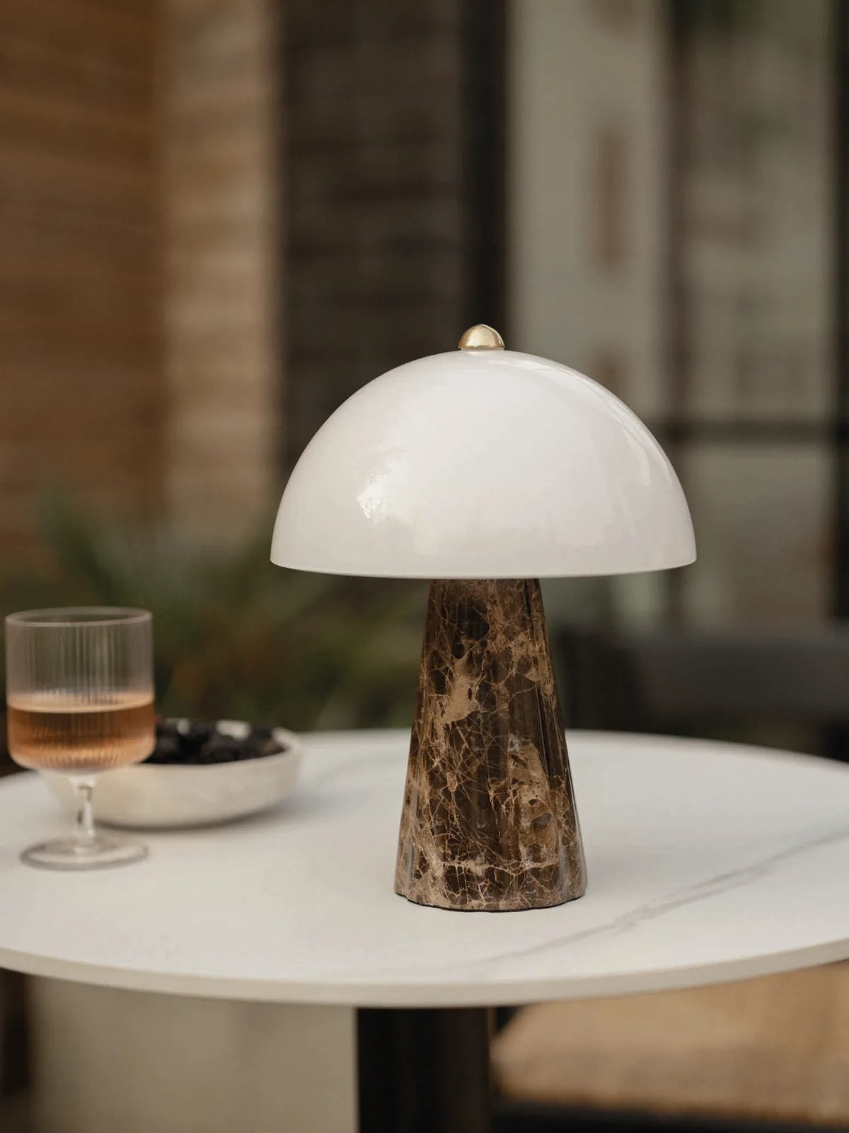 carme-table-lamp