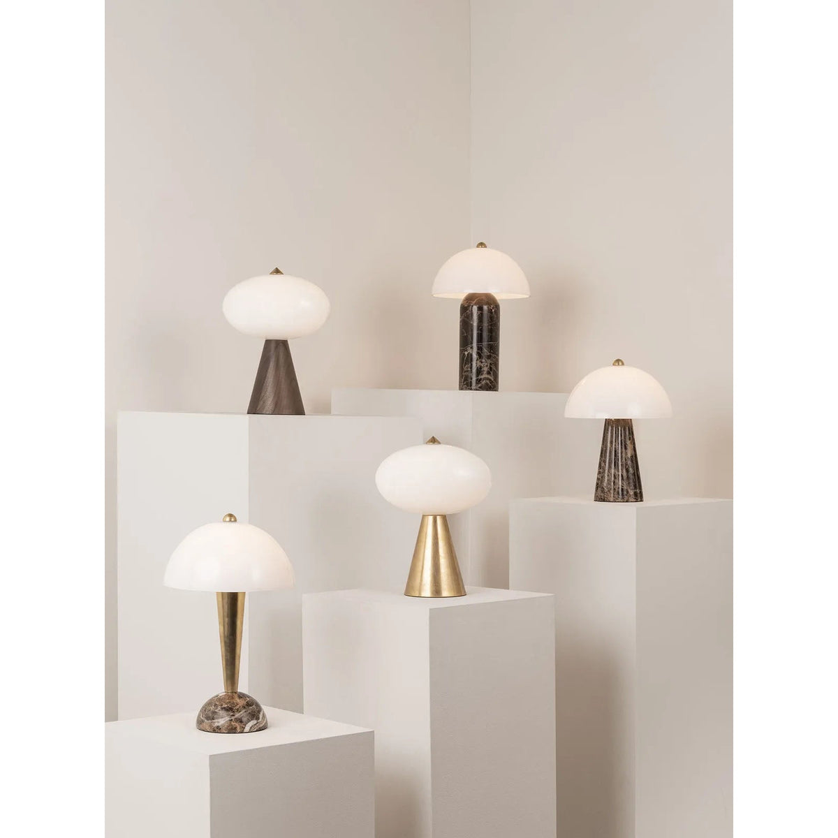 carme-table-lamp