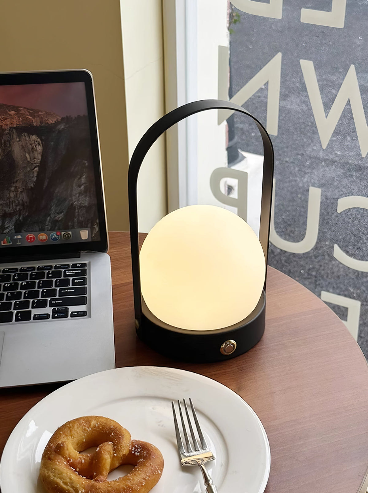 Carrie Built In Battery Table Lamp