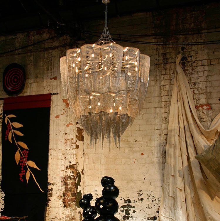 Cascade Aluminum Chain Chandelier – Modern Sculptural Pendant Light for Dining and Living Spaces