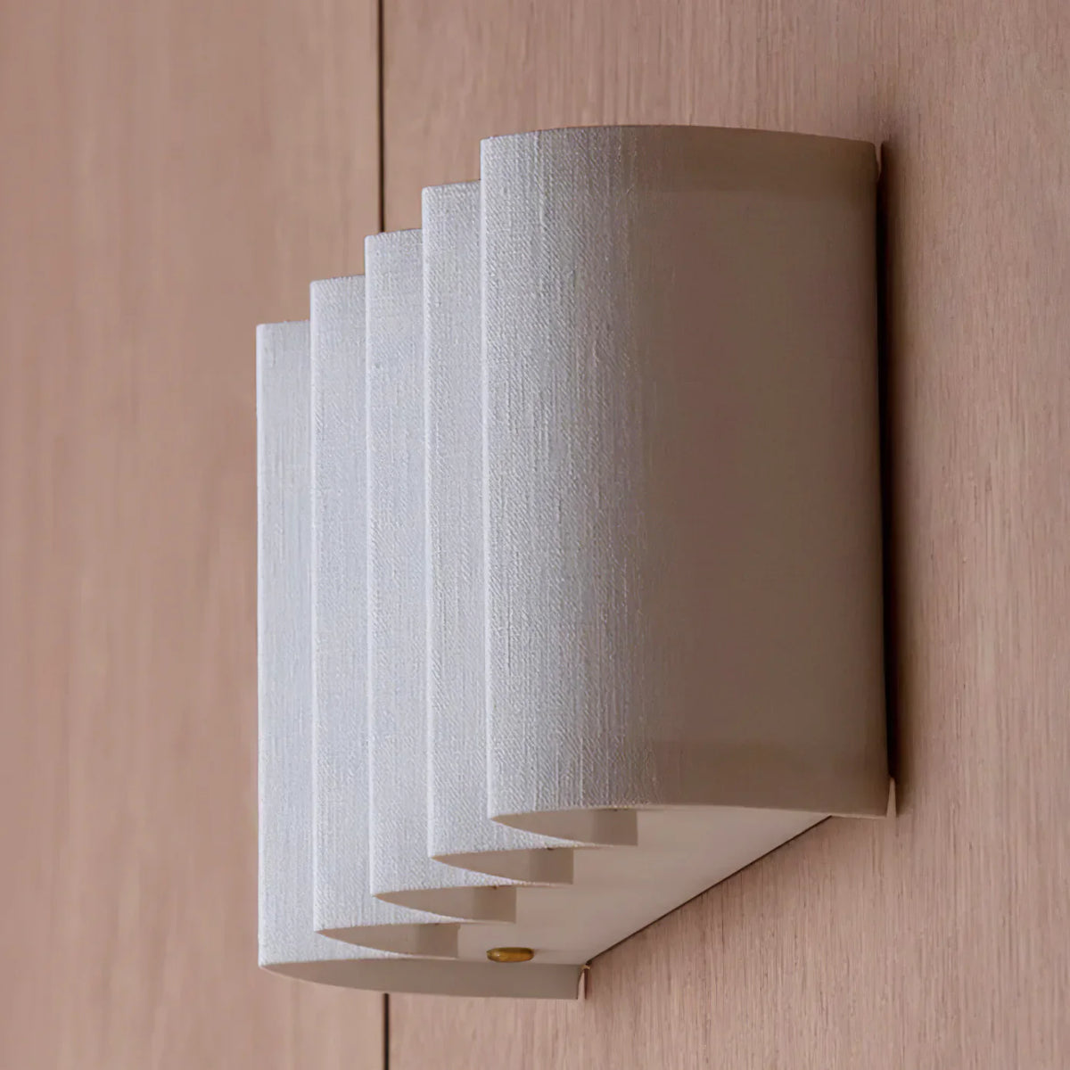 cascade-wall-lamp