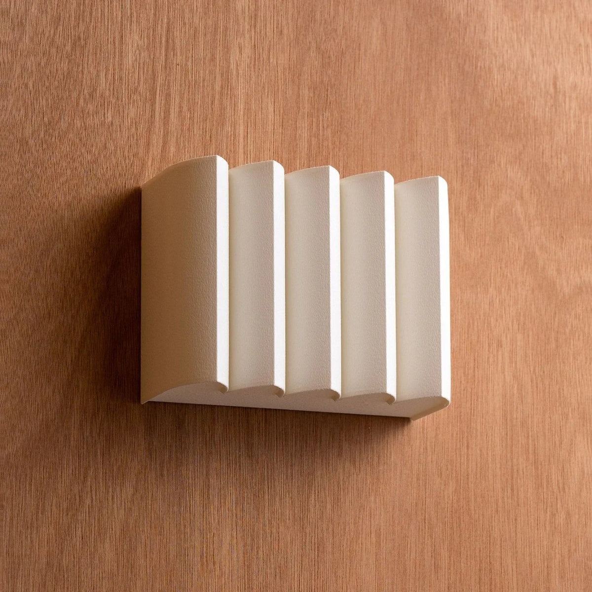 cascade-wall-lamp