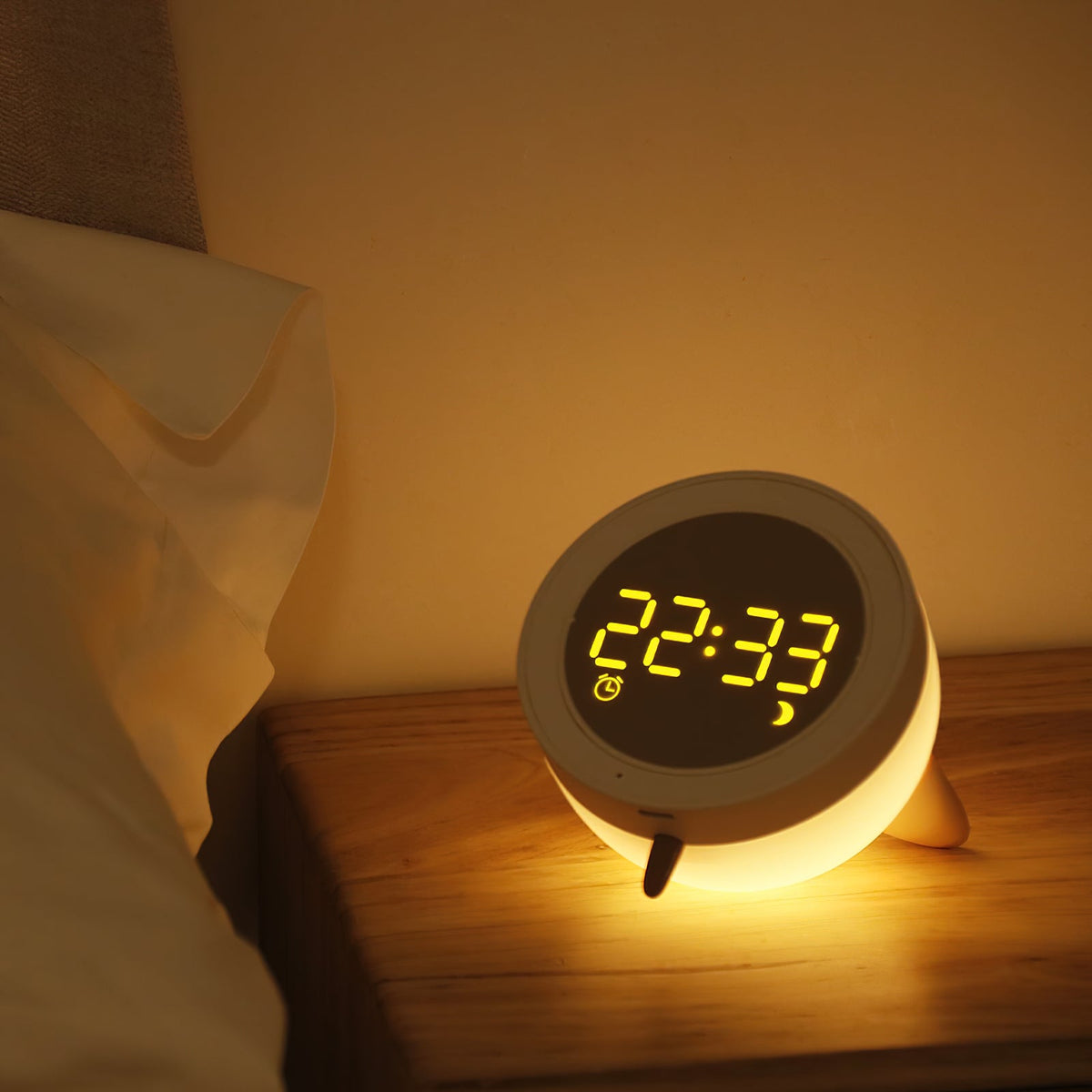 cat-mouse-clock-night-light