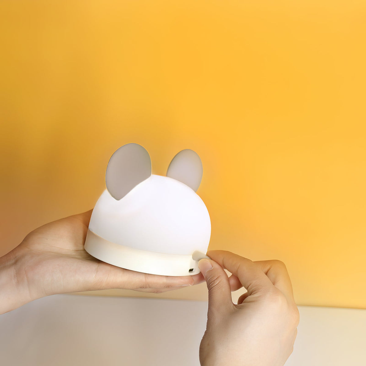cat-mouse-clock-night-light