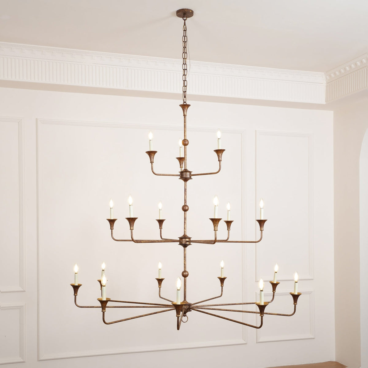 cecil-grande-chandelier