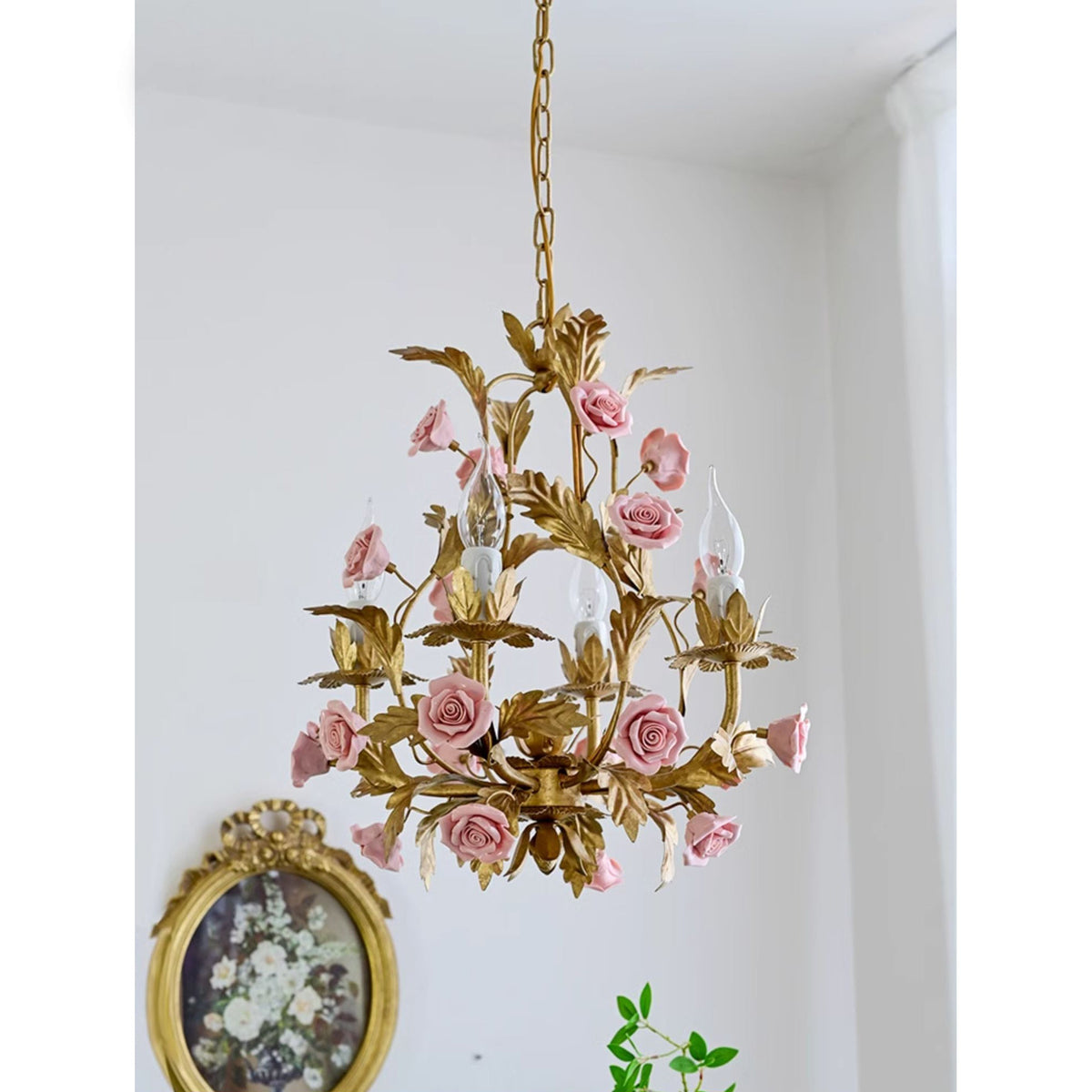 ceramic-rose-chandelier