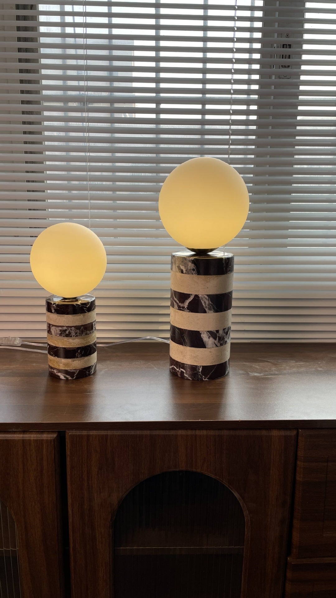 charade-marble-table-lamp