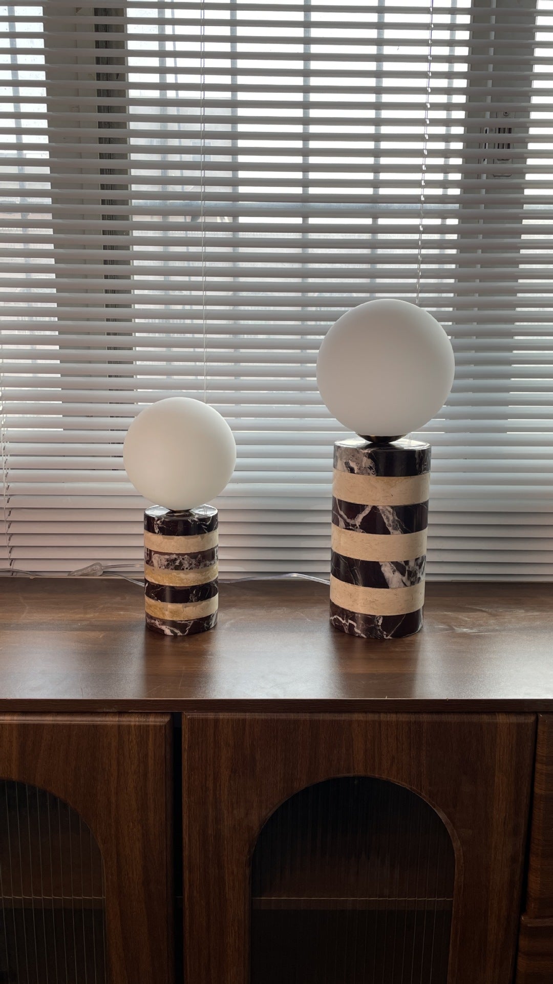 charade-marble-table-lamp