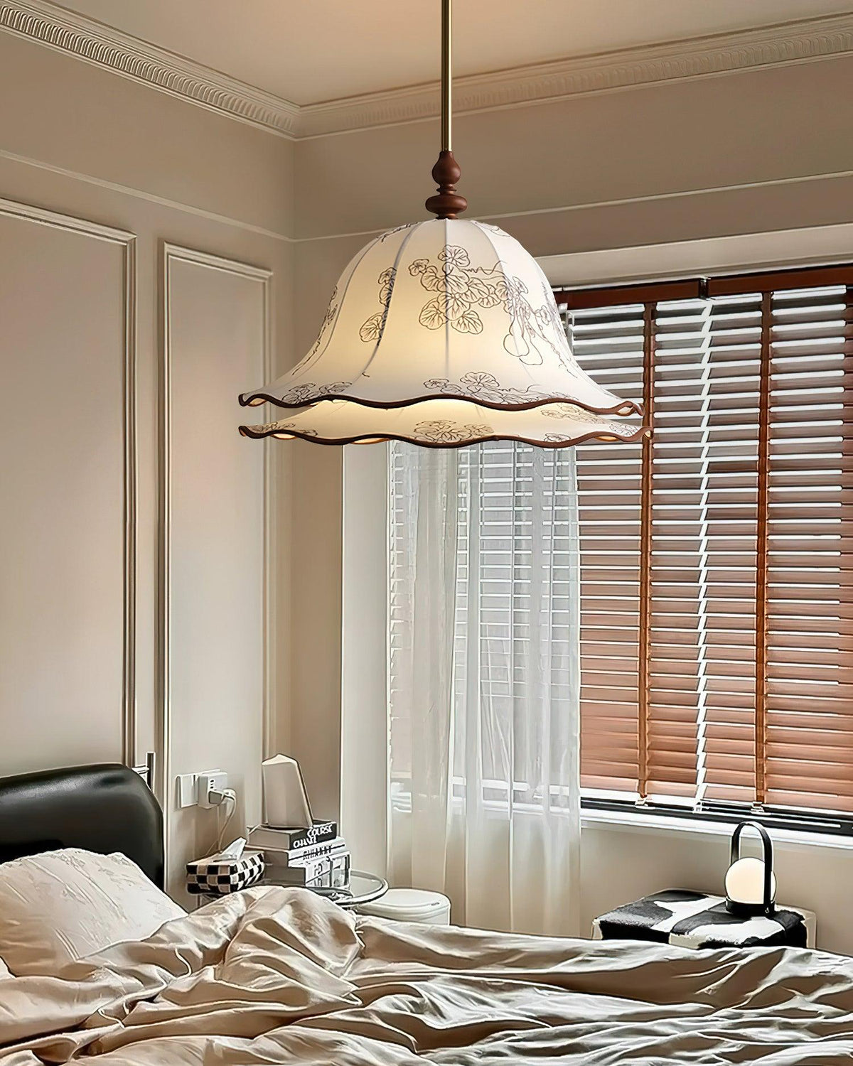 charleston-floral-pendant-lamp