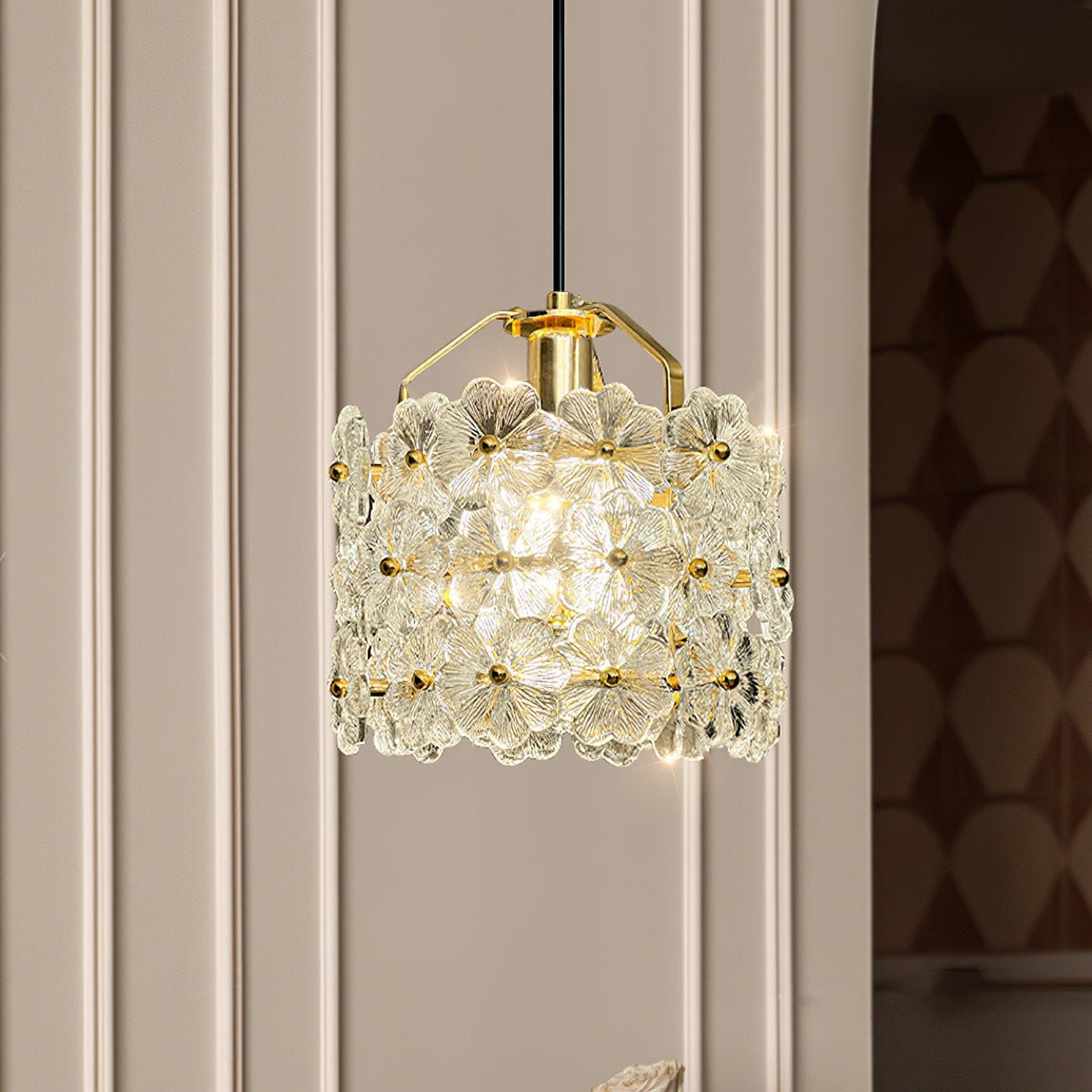 Charlotte Pendant Light