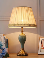 Chaslyn Table Lamp