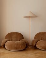 9602 Floor Lamp