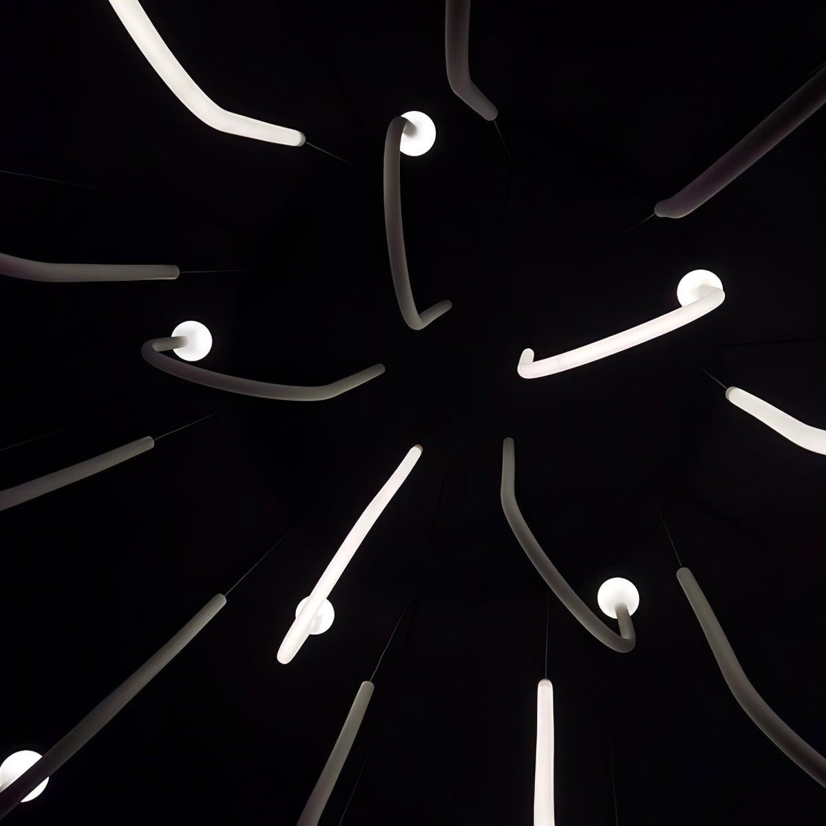 Chord_Point_Pendant_Light