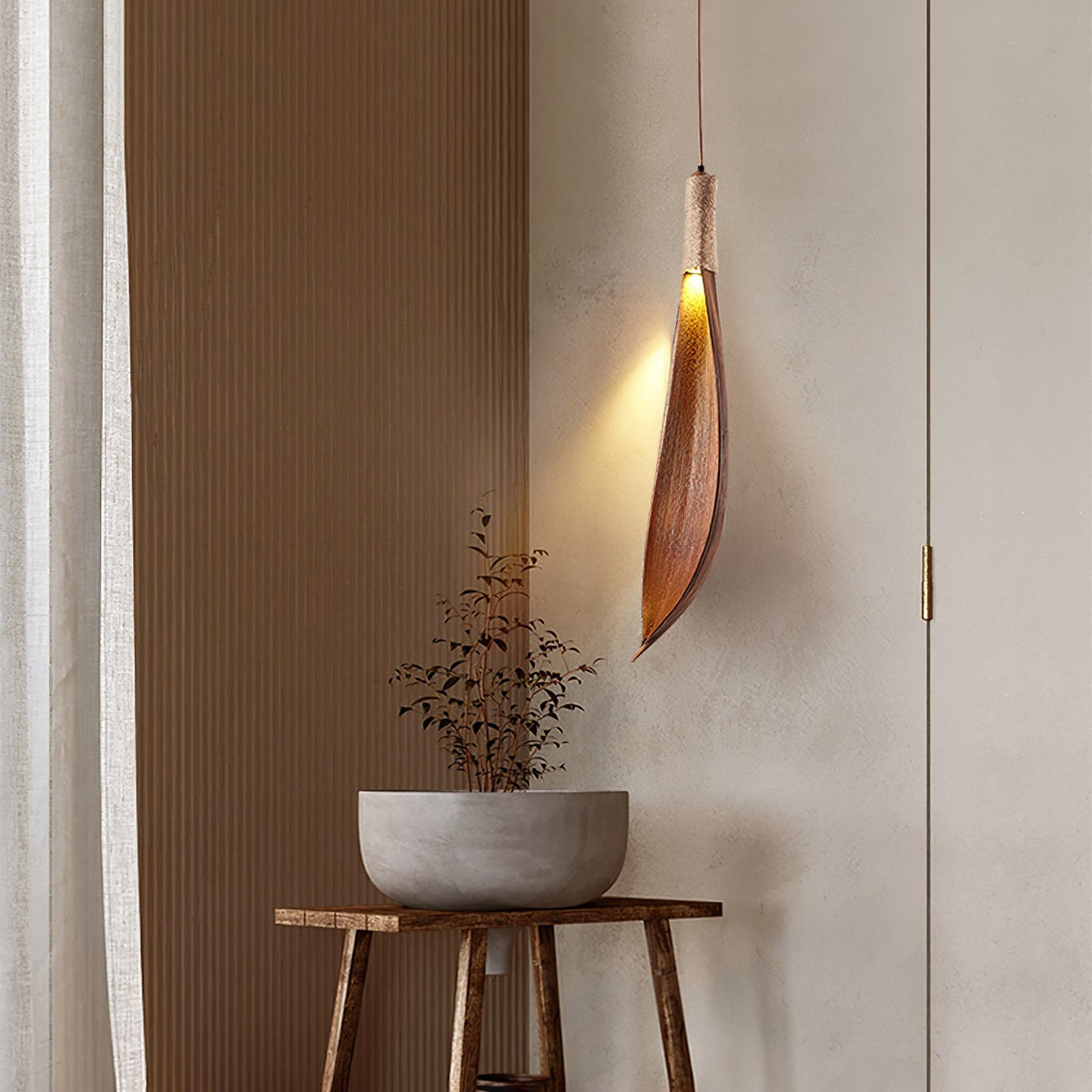Cocoa Leaf Pendant Light – Natural Organic Hanging Lamp for Boho Interiors