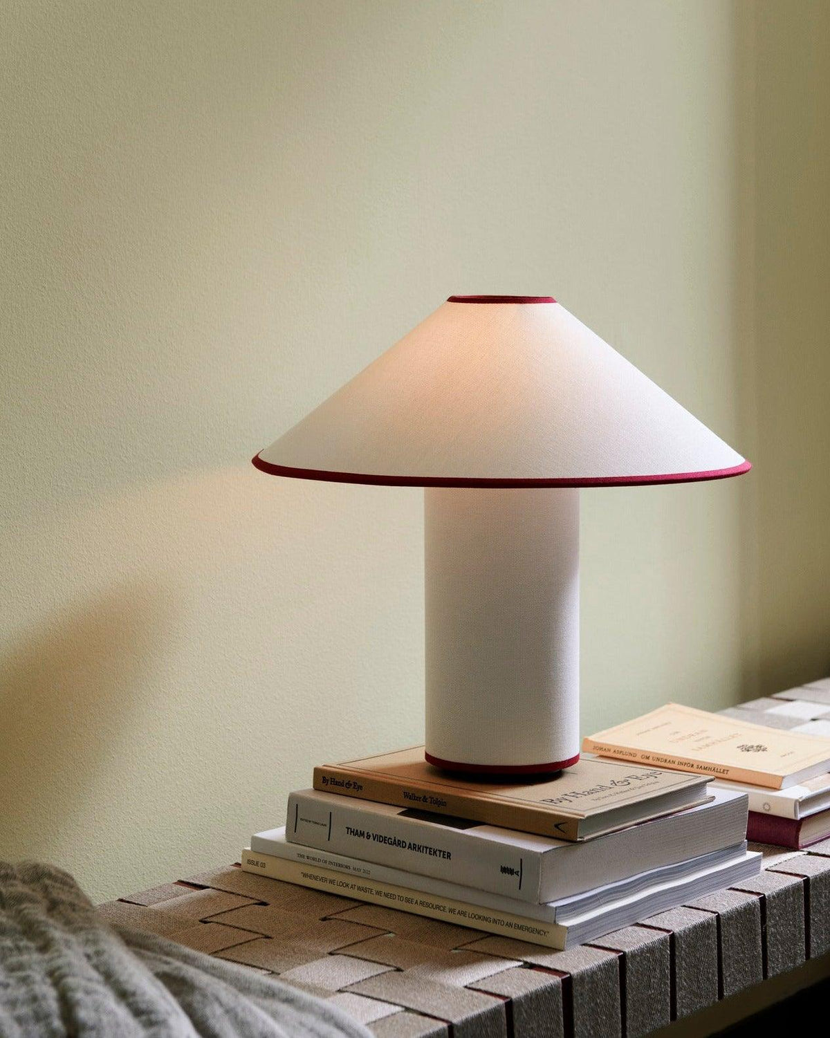 colette-atd6-table-lamp