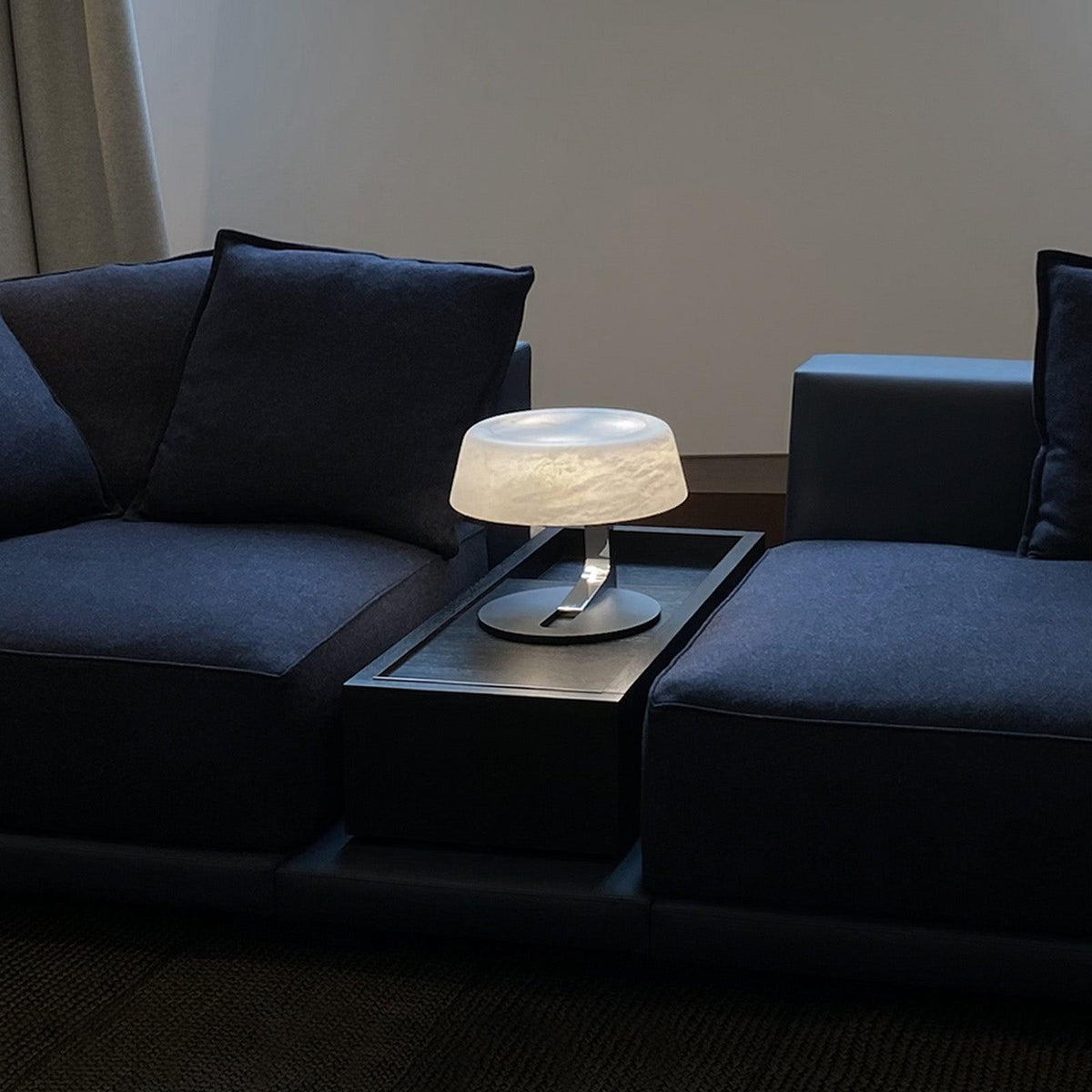 comete-table-lamp