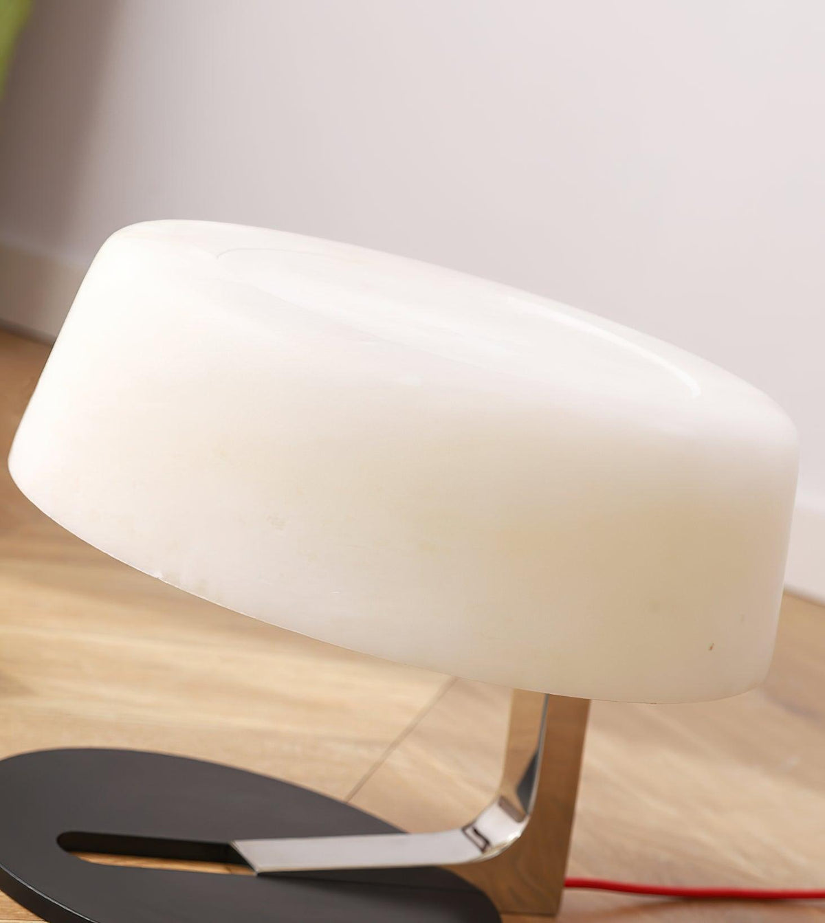 comete-table-lamp