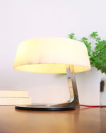 comete-table-lamp