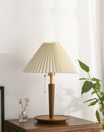Cone_Pleated_Fabric_Table_Lamp