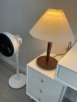Cone_Pleated_Fabric_Table_Lamp