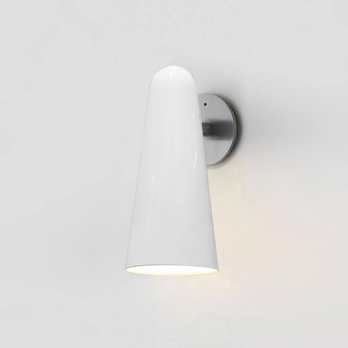 Articolo Conical Glass LED Wall Sconce for Modern Interiors