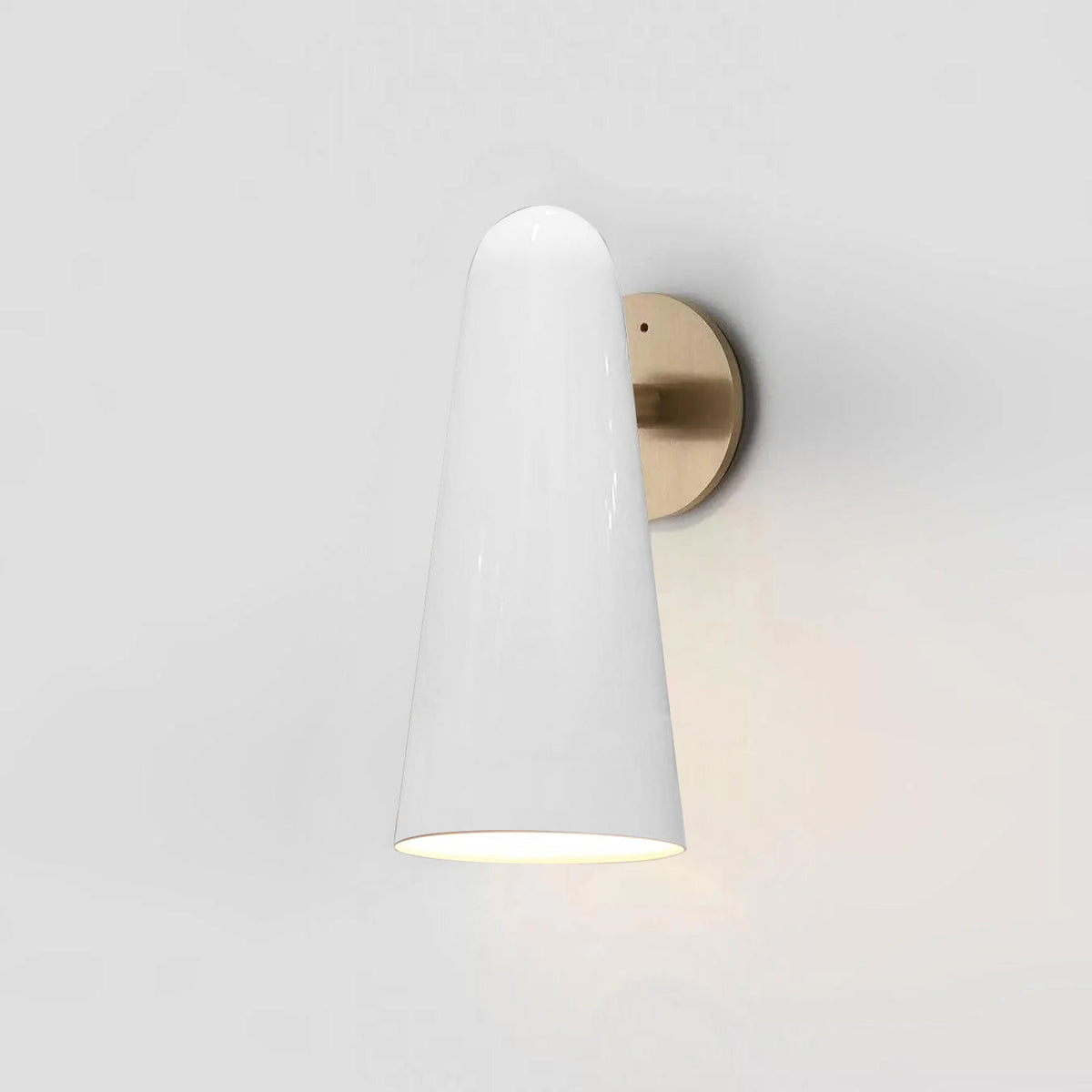 Articolo Conical Glass LED Wall Sconce for Modern Interiors